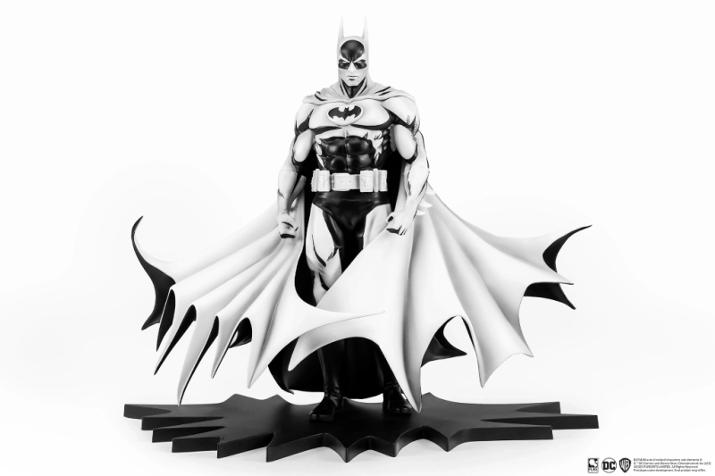 FIGURINE DC HEROES - BATMAN NOIR & BLANC
